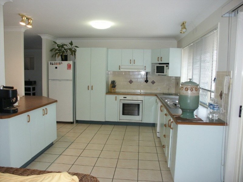 7 Arlington Drive, Arana Hills QLD 4054