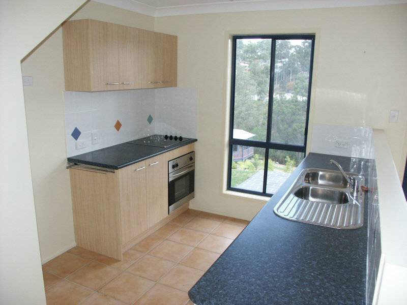 6 Woodmere Street, Ferny Hills QLD 4055