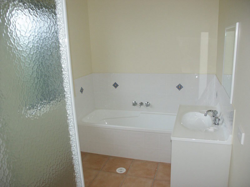 6 Woodmere Street, Ferny Hills QLD 4055