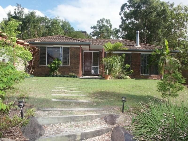 33 Tombondan Cres, Ferny Hills QLD 4055