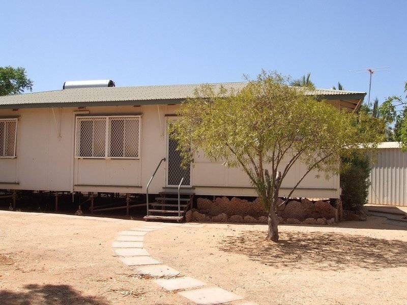 19 Maidstone Crescent, Exmouth WA 6707