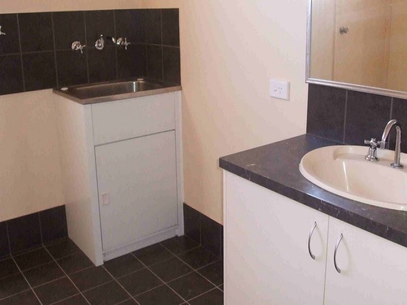 17 McGrath Avenue, Onslow WA 6710