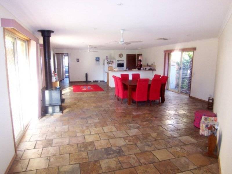 7 Arthur Court, Skye VIC 3977