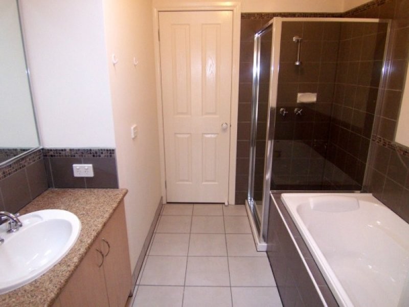 11 Coco Parade, Skye VIC 3977