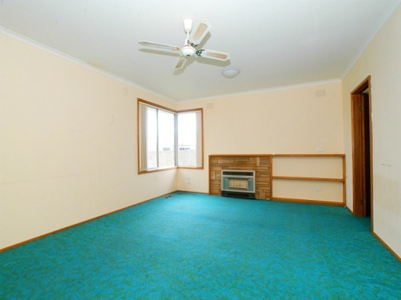 8 McDonald Street, Skye VIC 3977