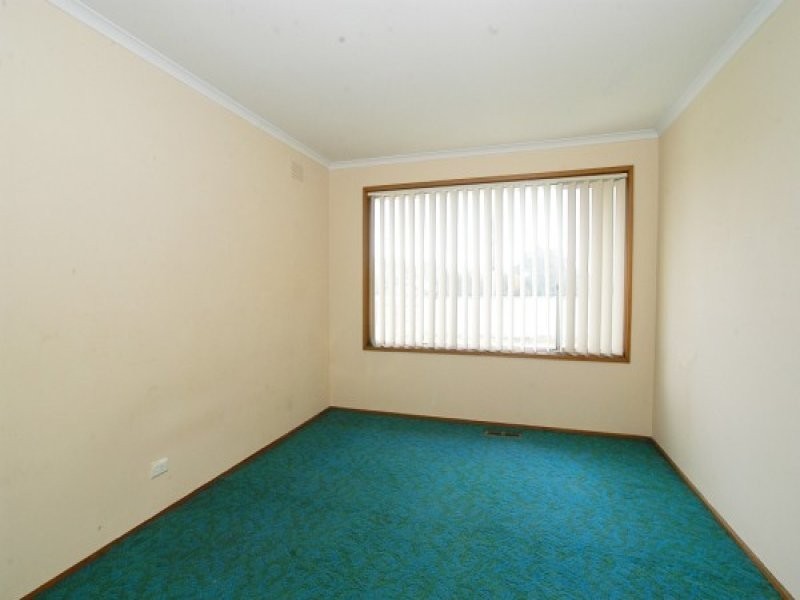 8 McDonald Street, Skye VIC 3977