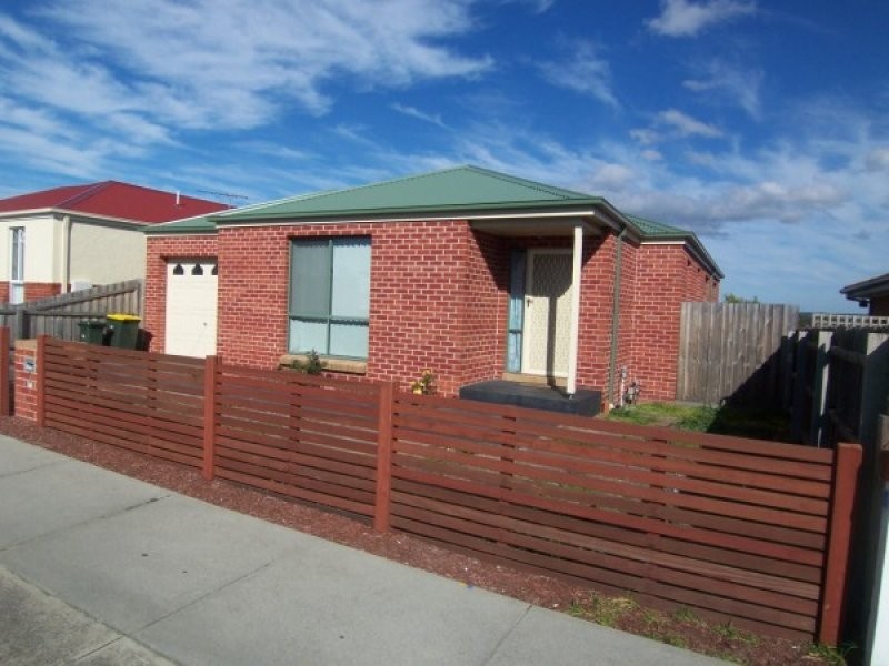 150 Hall Road, Carrum Downs VIC 3201