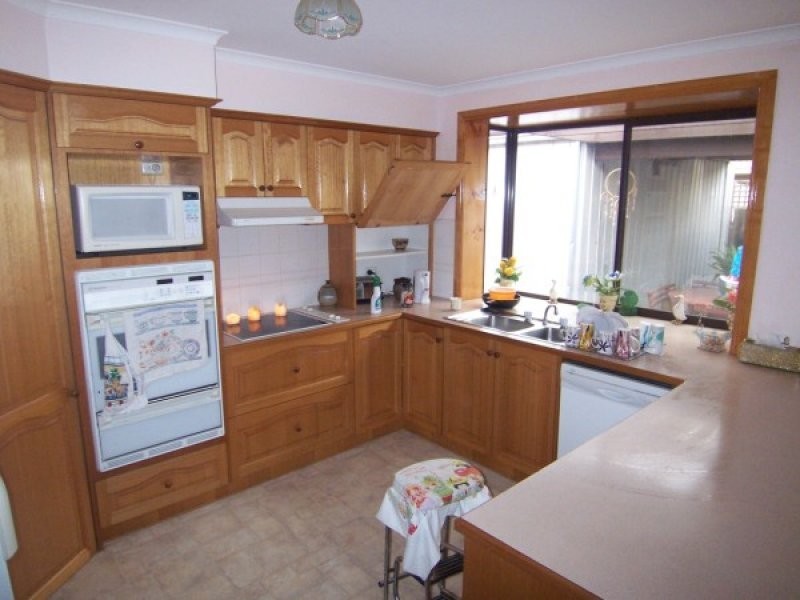 9 Lena Place, Carrum Downs VIC 3201