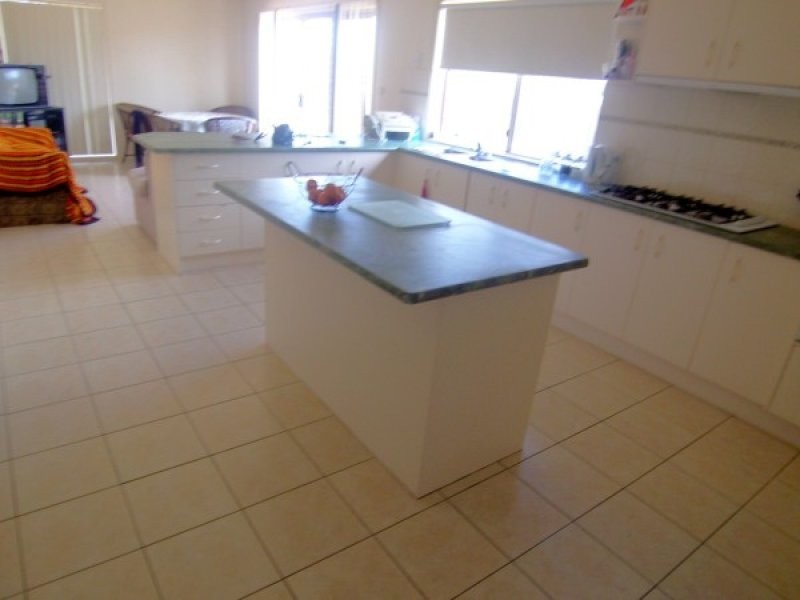 52 Oberon Drive, Carrum Downs VIC 3201