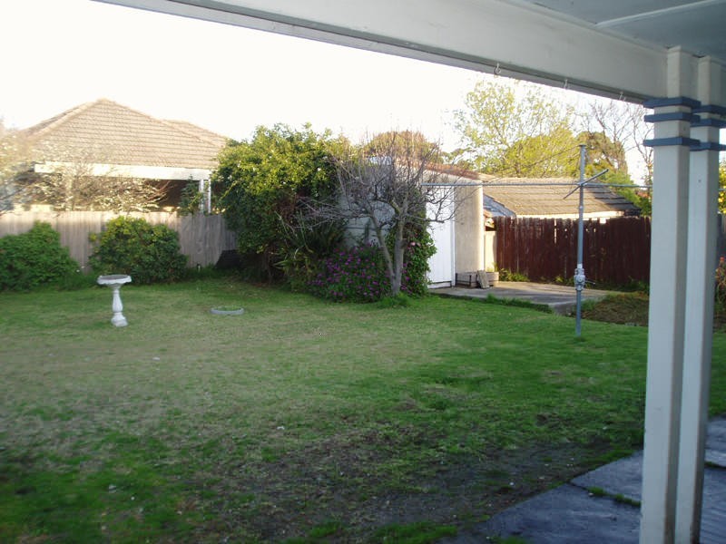 61 Dandenong Road East, Frankston VIC 3199