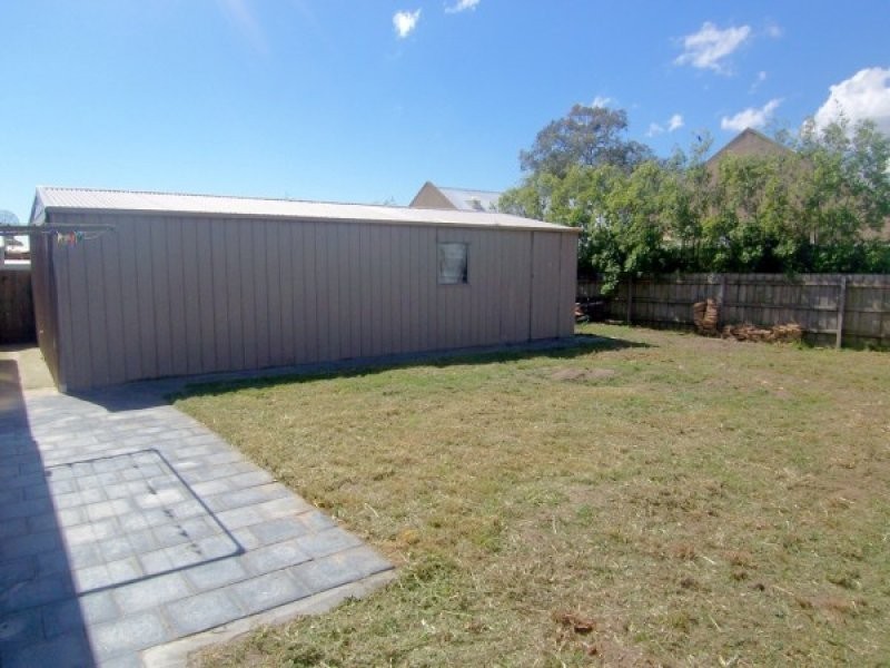 4 Ashlene Grove, Carrum Downs VIC 3201