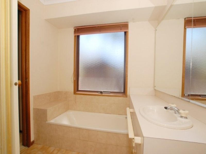 1 The Glen, Carrum Downs VIC 3201