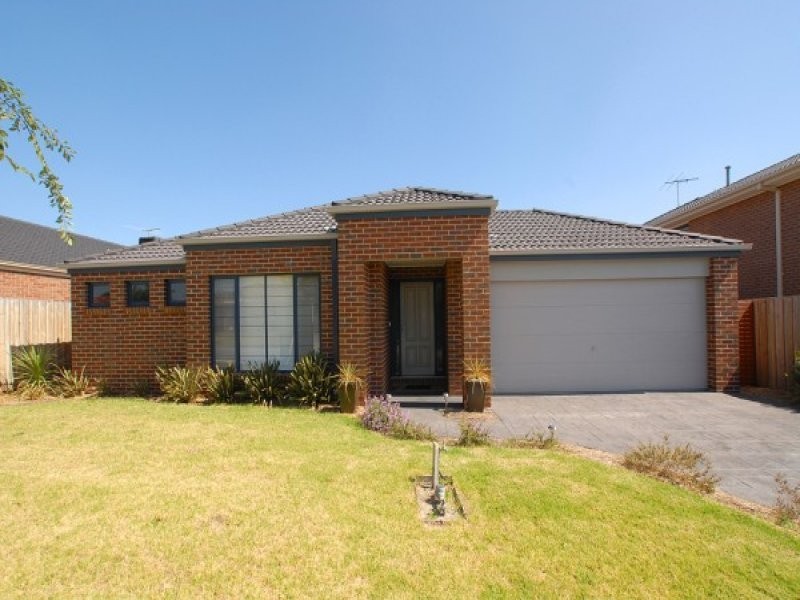 3 Manchester Drive, Skye VIC 3977