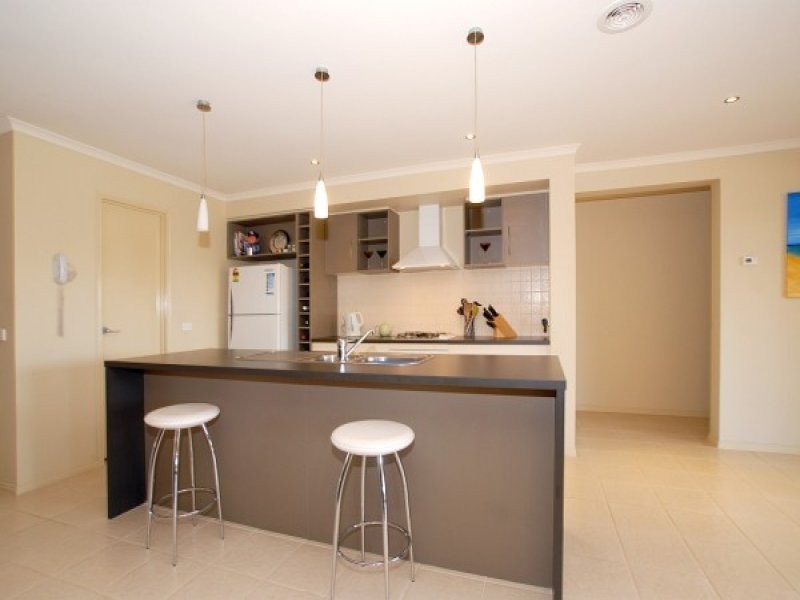 3 Manchester Drive, Skye VIC 3977