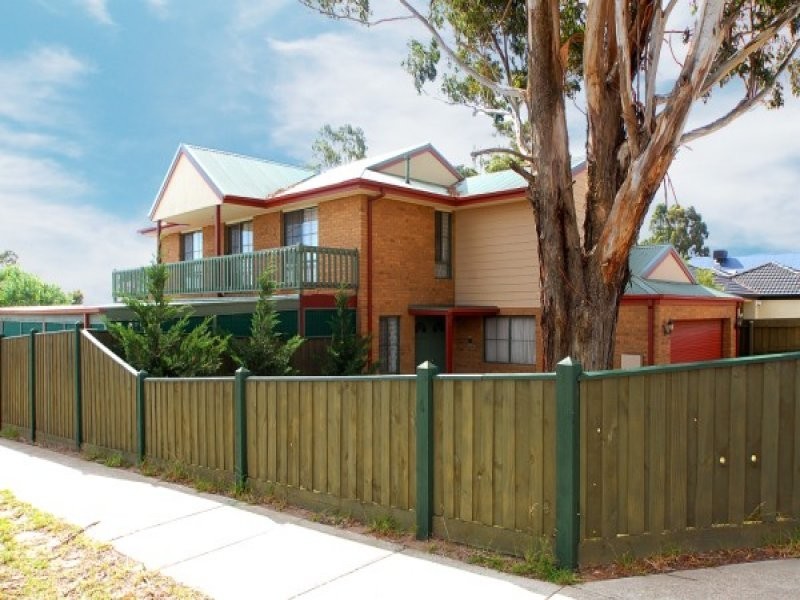 1 Windsor Grange, Skye VIC 3977