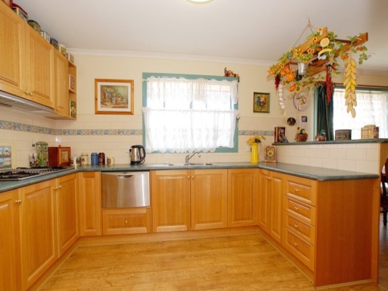 1 Windsor Grange, Skye VIC 3977