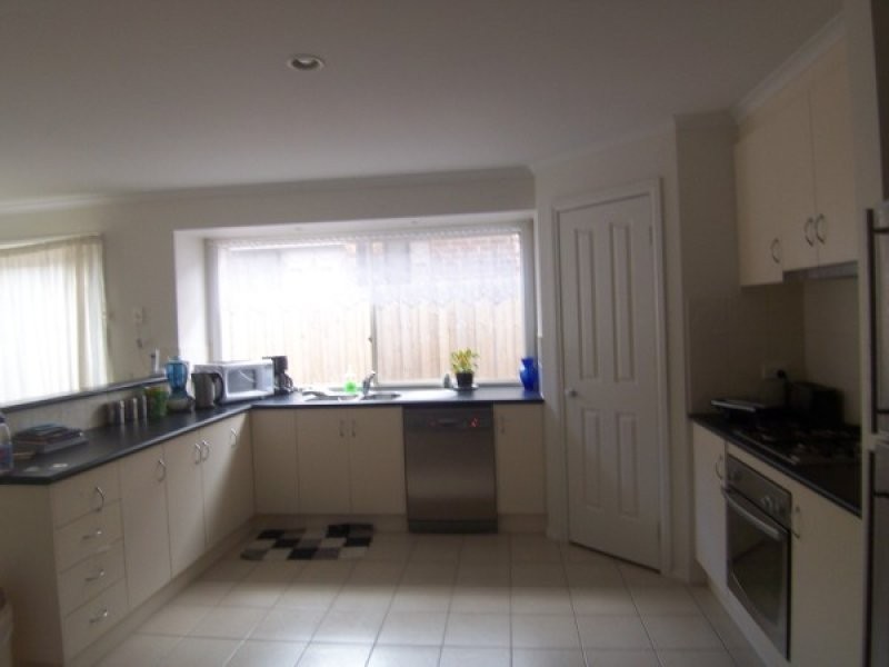 36 Veronica Drive, Skye VIC 3977