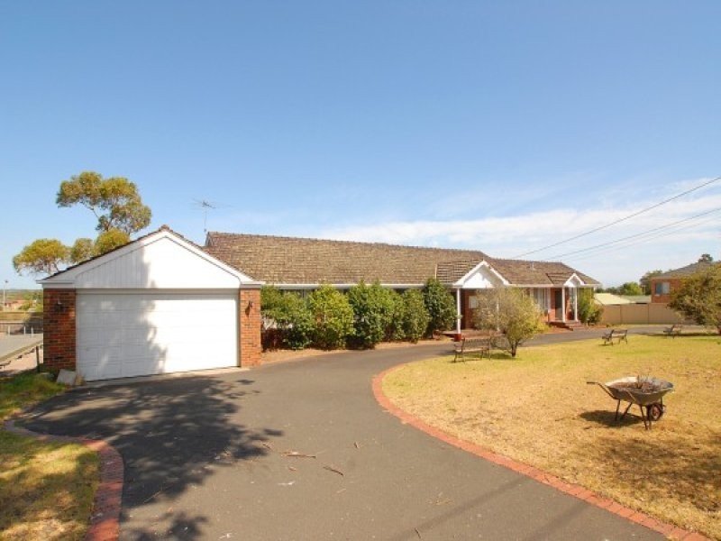 74 Broderick Road, Carrum Downs VIC 3201