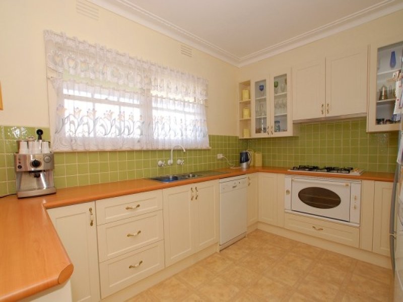74 Broderick Road, Carrum Downs VIC 3201