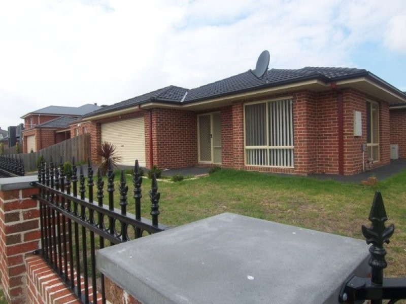 44 Chardonnay Drive, Skye VIC 3977