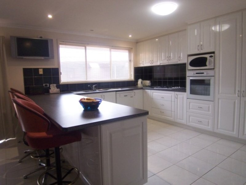 5 Alice Court, Skye VIC 3977