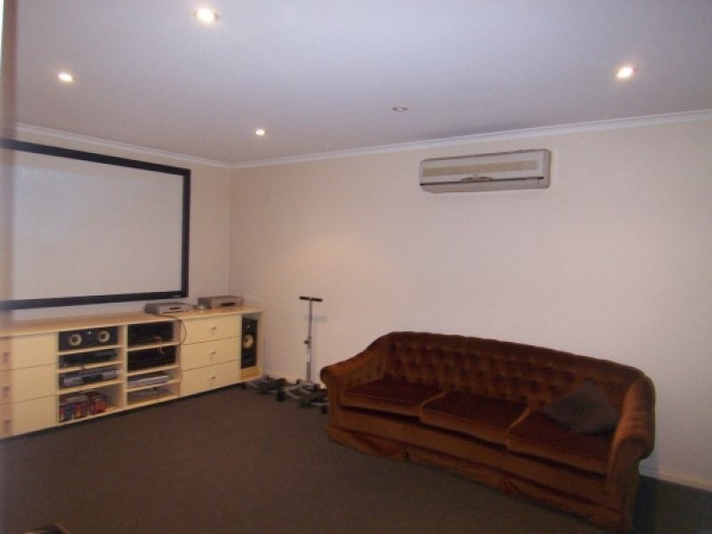 5 Alice Court, Skye VIC 3977