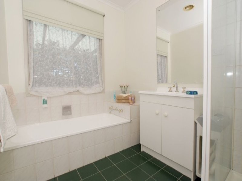 7 Brushwood Grove, Frankston VIC 3199