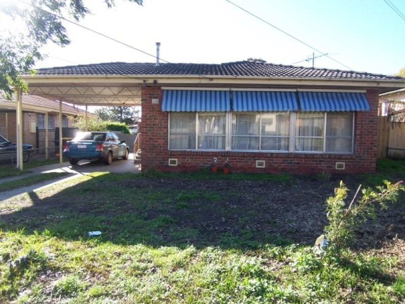 28 Laurina Crescent, Frankston North VIC 3200