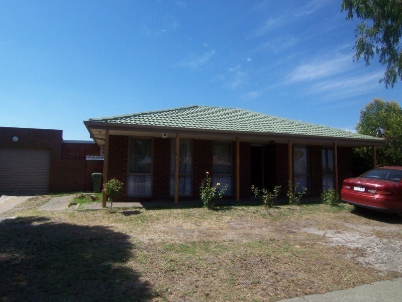 72 Lyrebird Drive, Carrum Downs VIC 3201