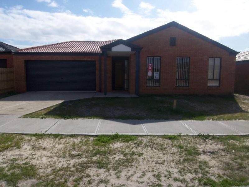 14 Esta Court, Carrum Downs VIC 3201