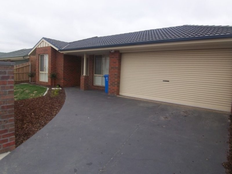 10 Faith Court, Cranbourne West VIC 3977