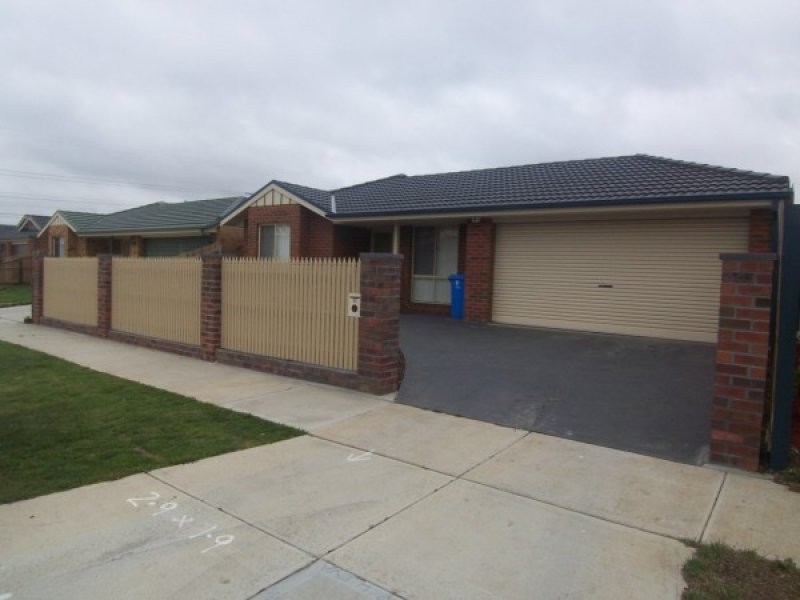 10 Faith Court, Cranbourne West VIC 3977