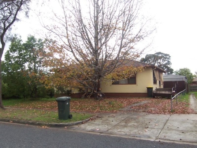 34 Laurina Crescent, Frankston North VIC 3200