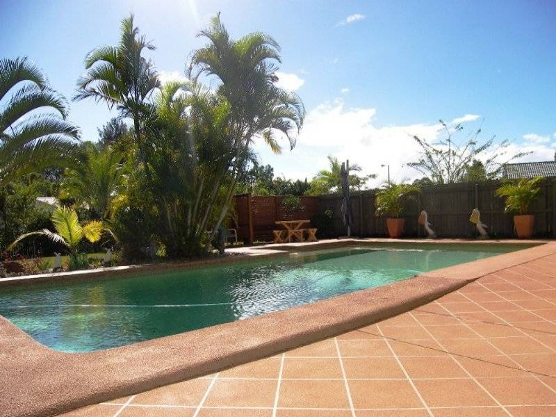 7 Tathra Court, Redland Bay QLD 4165