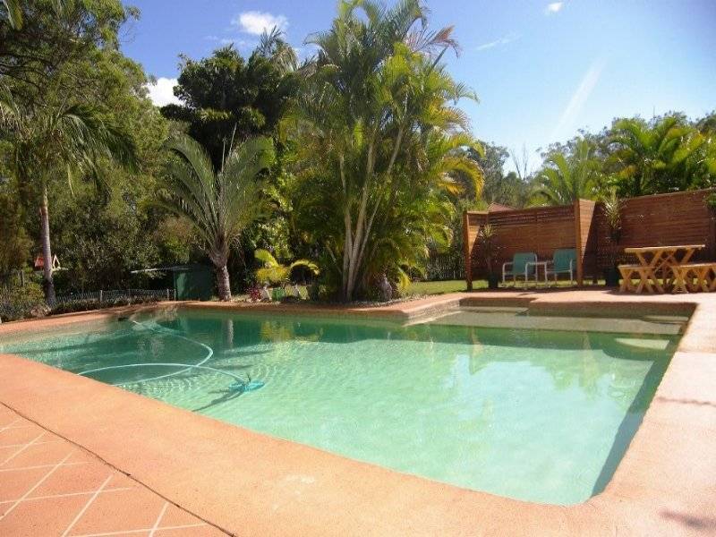 7 Tathra Court, Redland Bay QLD 4165