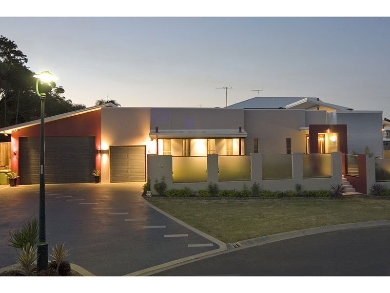 38 Attenborough Cct, Redland Bay QLD 4165