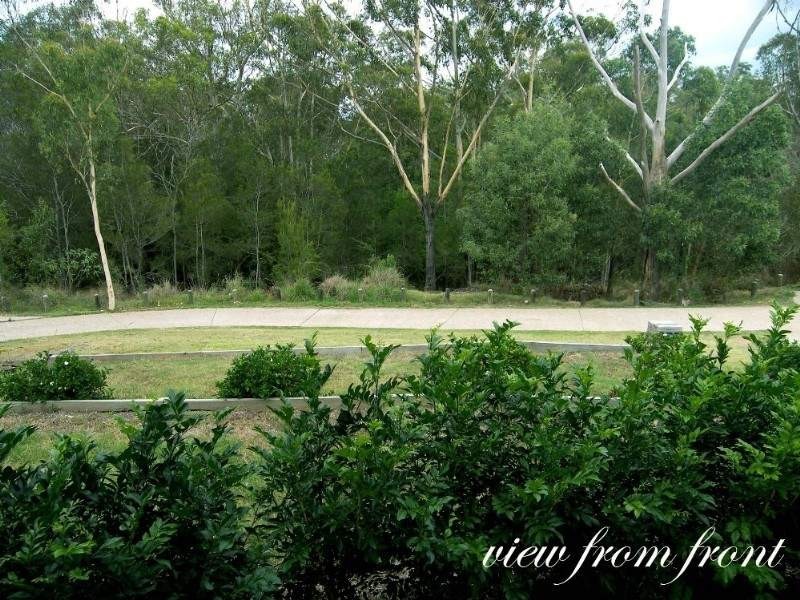 4 Coolum Crt, Redland Bay QLD 4165