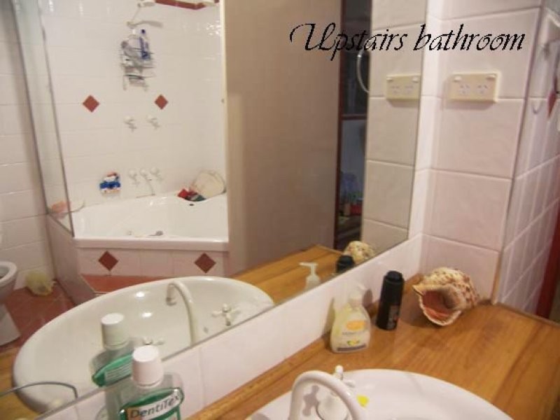 42 Rusbrook St, Redland Bay QLD 4165