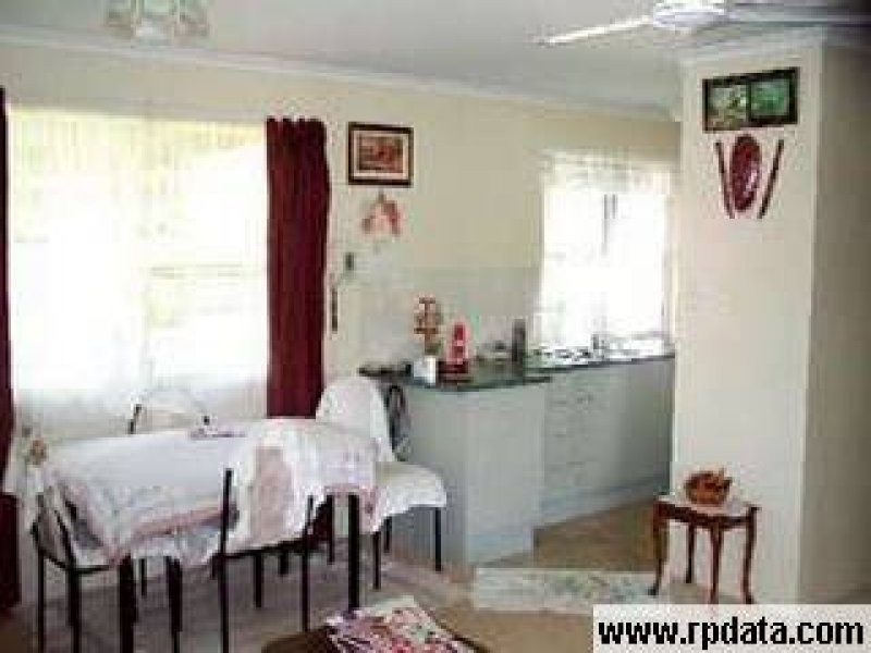 30 Rhodes Street, Macleay Island QLD 4184