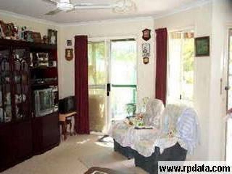 30 Rhodes Street, Macleay Island QLD 4184