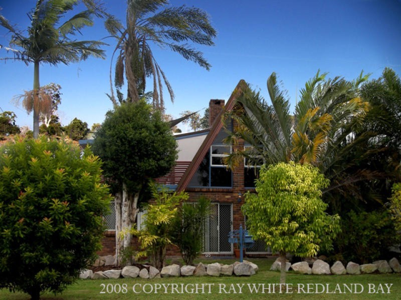37 Torquay Rd, Redland Bay QLD 4165