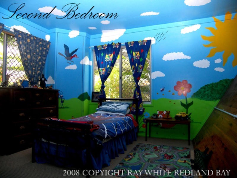 37 Torquay Rd, Redland Bay QLD 4165