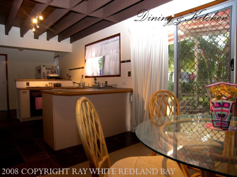 37 Torquay Rd, Redland Bay QLD 4165