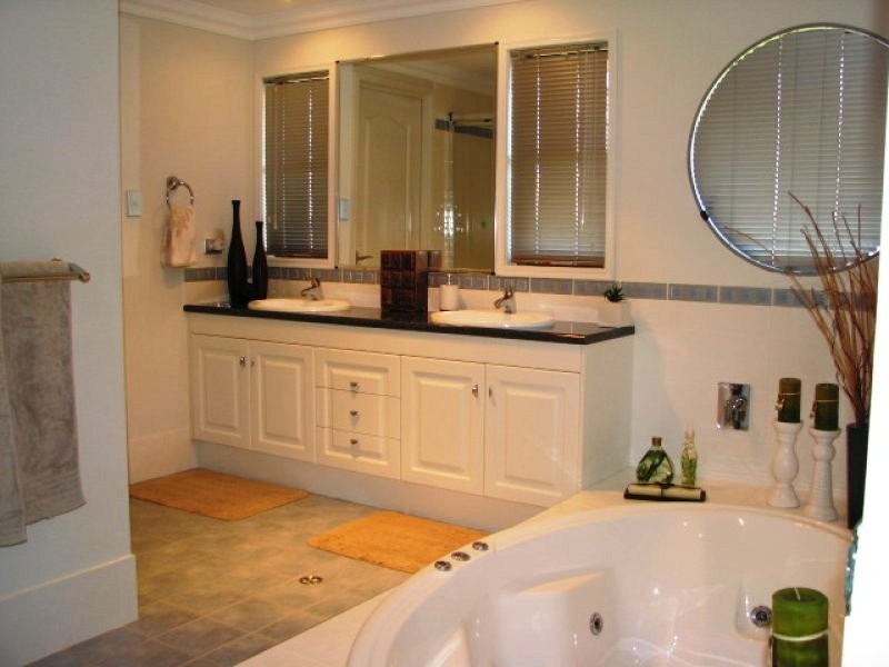 111 School Of Arts Road, Redland Bay QLD 4165