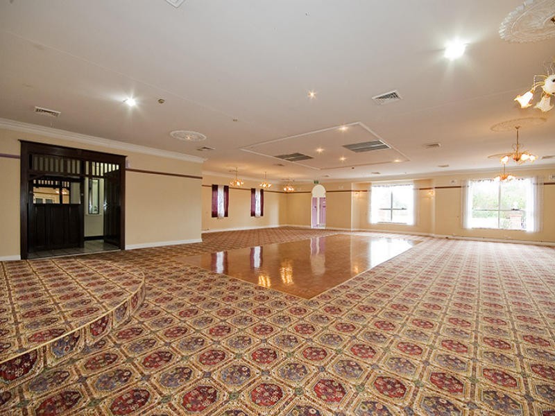 19 Victoria Street, Taree NSW 2430