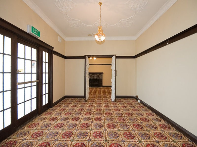 19 Victoria Street, Taree NSW 2430