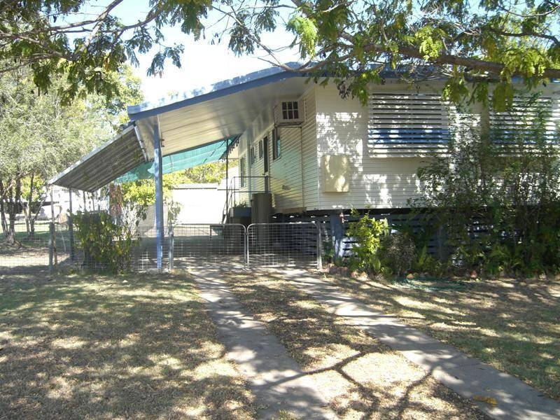 19 Wenck Street, Moura QLD 4718