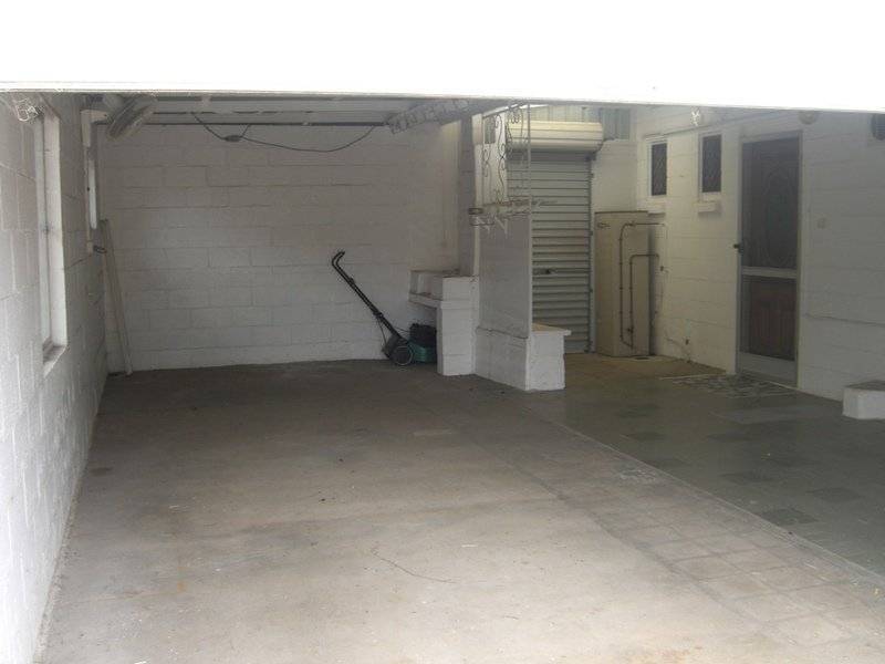 25 Nicklin St, Moura QLD 4718