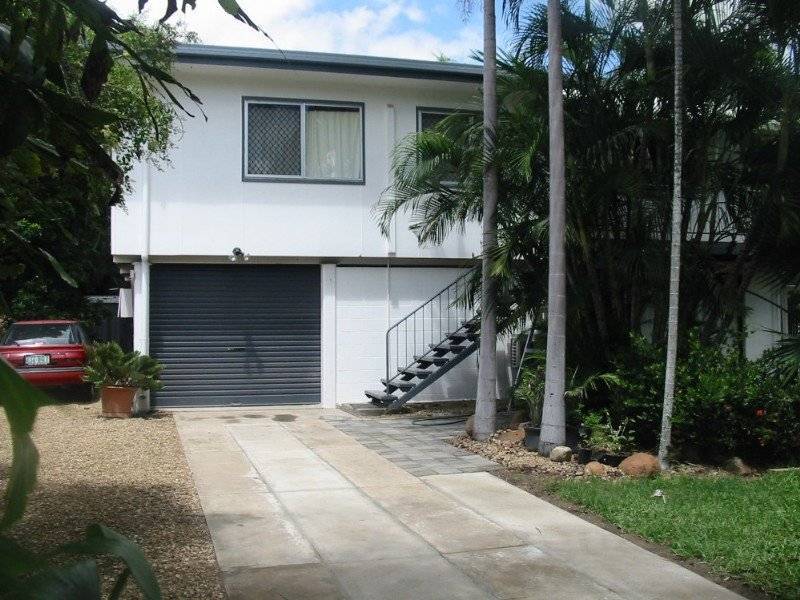 32 Champagne Cres, Kelso QLD 4815