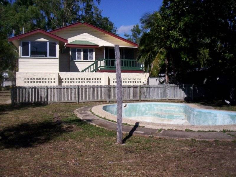 37 Renecol Avenue, Rasmussen QLD 4815
